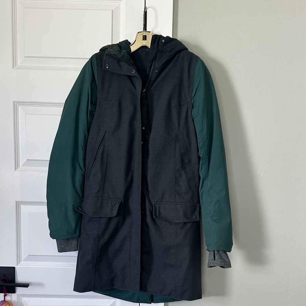 Lululemon Blizzard Parka 650 Down Hooded Jacket Fuel Green Size 4